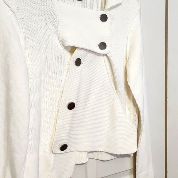 Katherine Barclay Women's Ivory Asymmetrical Long Sleeve Button Sweater Size Med - Picture 6 of 10